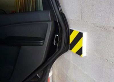 Self-Adhesive Foam Garage Wall Protector with Yellow and Black Reflective Stripes PARK-FWP5010BY Photo 2