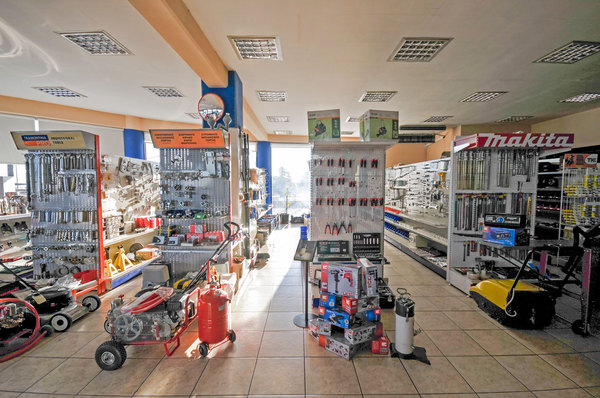 Agricultural machinery and tools store